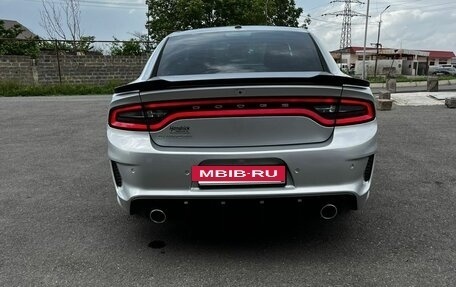 Dodge Charger, 2019 год, 3 300 000 рублей, 2 фотография