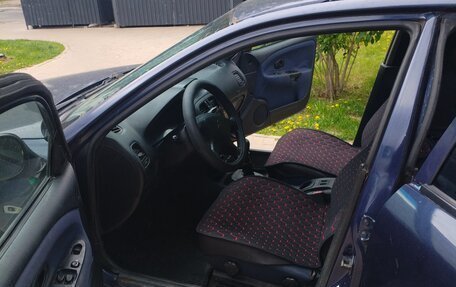 Mitsubishi Carisma I, 2003 год, 195 000 рублей, 8 фотография