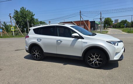 Toyota RAV4, 2017 год, 2 990 000 рублей, 20 фотография