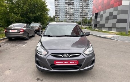 Hyundai Solaris II рестайлинг, 2012 год, 780 000 рублей, 2 фотография