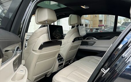 BMW 7 серия, 2020 год, 7 000 000 рублей, 26 фотография
