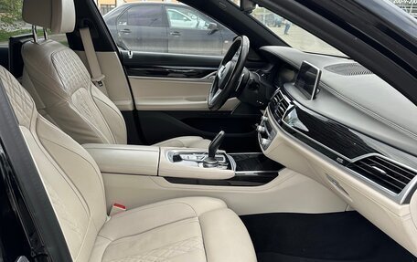 BMW 7 серия, 2020 год, 7 000 000 рублей, 25 фотография