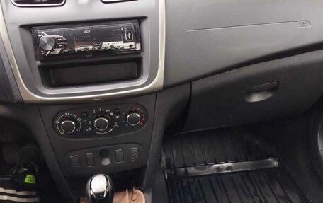 Renault Logan II, 2021 год, 775 000 рублей, 11 фотография