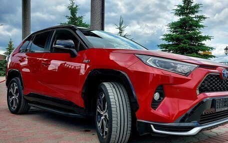 Toyota RAV4, 2021 год, 4 200 000 рублей, 2 фотография