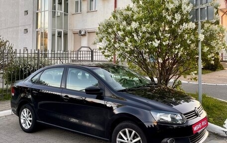 Volkswagen Polo VI (EU Market), 2015 год, 1 270 000 рублей, 2 фотография