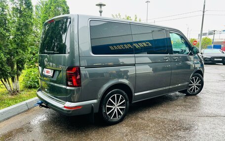 Volkswagen Multivan T6 рестайлинг, 2019 год, 6 150 000 рублей, 5 фотография