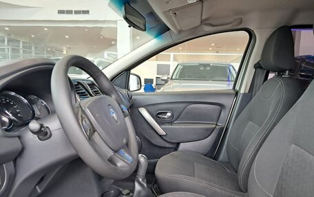 Renault Logan II, 2016 год, 649 000 рублей, 16 фотография