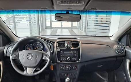 Renault Logan II, 2016 год, 649 000 рублей, 14 фотография