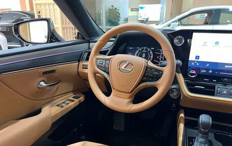Lexus ES VII, 2025 год, 4 216 027 рублей, 14 фотография