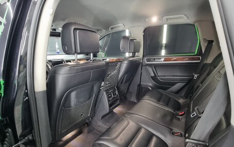 Volkswagen Touareg III, 2011 год, 2 100 000 рублей, 7 фотография