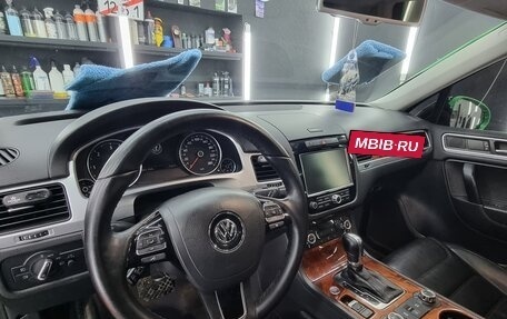 Volkswagen Touareg III, 2011 год, 2 100 000 рублей, 5 фотография