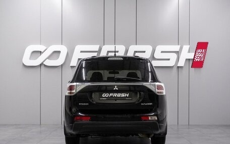 Mitsubishi Outlander III рестайлинг 3, 2013 год, 1 579 000 рублей, 4 фотография