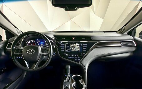 Toyota Camry, 2020 год, 3 149 000 рублей, 10 фотография