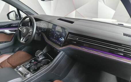 Volkswagen Touareg III, 2020 год, 6 299 000 рублей, 10 фотография