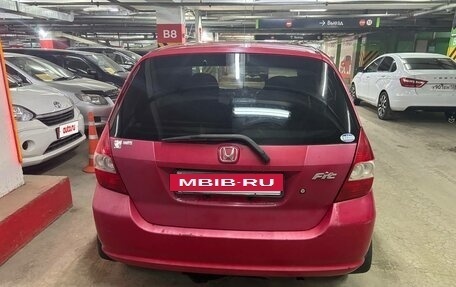 Honda Fit III, 2001 год, 400 000 рублей, 8 фотография