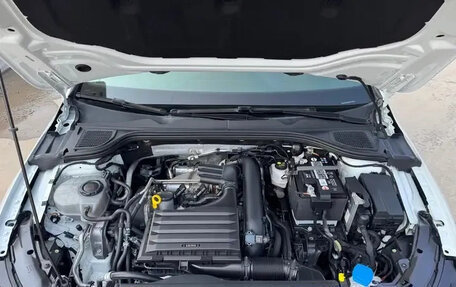 Volkswagen Golf VIII, 2022 год, 1 727 080 рублей, 19 фотография