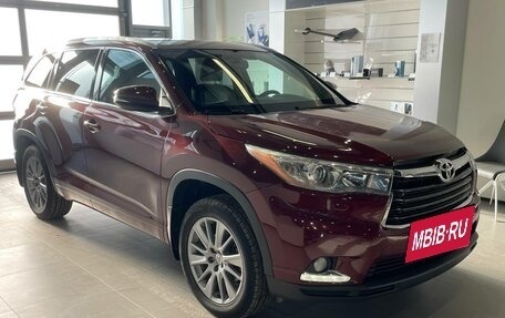Toyota Highlander III, 2014 год, 2 810 000 рублей, 3 фотография
