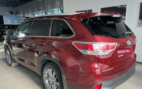 Toyota Highlander III, 2014 год, 2 810 000 рублей, 6 фотография
