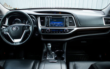 Toyota Highlander III, 2014 год, 2 810 000 рублей, 19 фотография