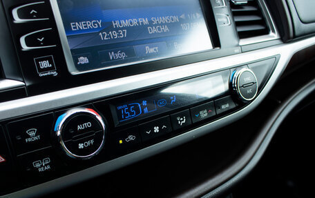 Toyota Highlander III, 2014 год, 2 810 000 рублей, 25 фотография