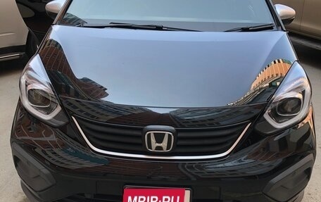 Honda Fit, 2020 год, 1 700 000 рублей, 2 фотография