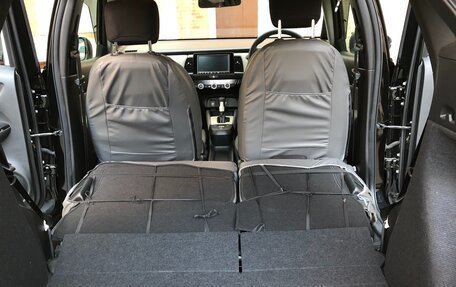 Honda Fit, 2020 год, 1 700 000 рублей, 14 фотография