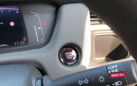 Honda Fit, 2020 год, 1 700 000 рублей, 10 фотография