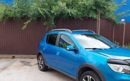 Renault Sandero II рестайлинг, 2021 год, 1 350 000 рублей, 2 фотография