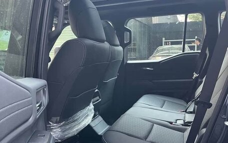 Toyota Land Cruiser Prado, 2025 год, 8 200 000 рублей, 10 фотография