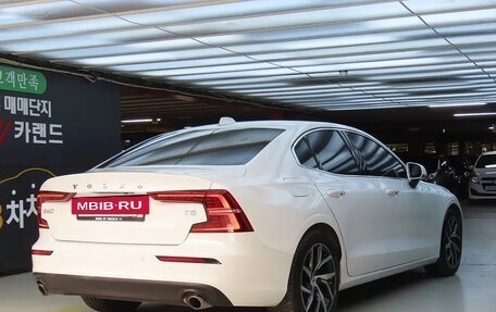 Volvo S60 III, 2020 год, 2 419 810 рублей, 3 фотография