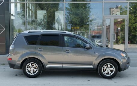 Mitsubishi Outlander III рестайлинг 3, 2006 год, 1 250 000 рублей, 4 фотография