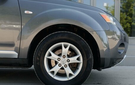 Mitsubishi Outlander III рестайлинг 3, 2006 год, 1 250 000 рублей, 9 фотография