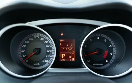 Mitsubishi Outlander III рестайлинг 3, 2006 год, 1 250 000 рублей, 13 фотография