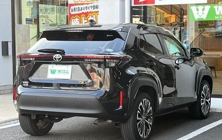 Toyota Yaris Cross, 2022 год, 1 690 000 рублей, 5 фотография