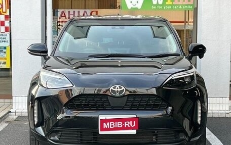 Toyota Yaris Cross, 2022 год, 1 690 000 рублей, 2 фотография