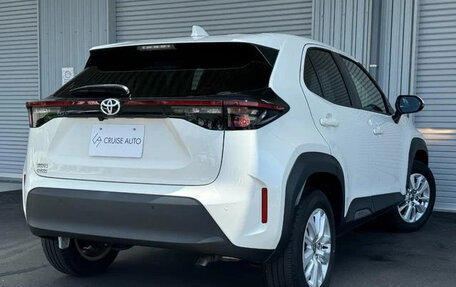 Toyota Yaris Cross, 2022 год, 1 326 000 рублей, 5 фотография