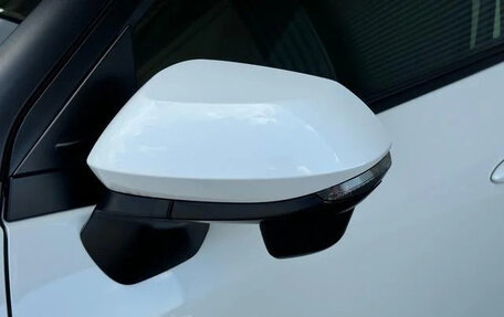 Toyota Yaris Cross, 2022 год, 1 326 000 рублей, 13 фотография