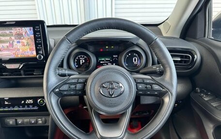 Toyota Yaris Cross, 2022 год, 1 326 000 рублей, 27 фотография