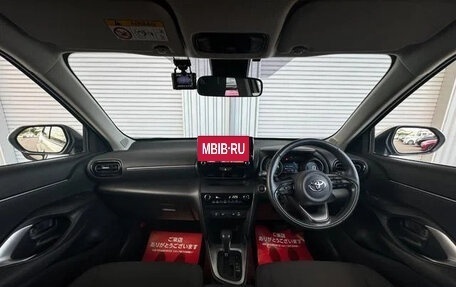 Toyota Yaris Cross, 2022 год, 1 326 000 рублей, 26 фотография