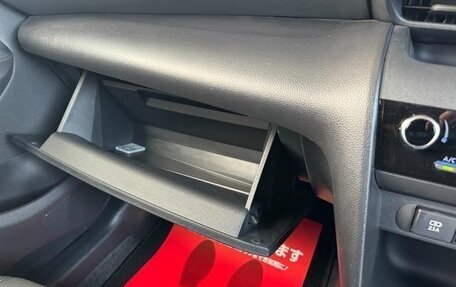 Toyota Yaris Cross, 2022 год, 1 326 000 рублей, 33 фотография