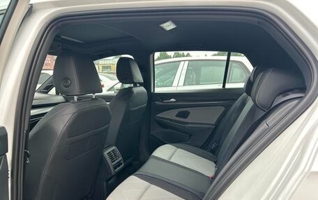 Volkswagen Golf VIII, 2025 год, 2 730 000 рублей, 14 фотография