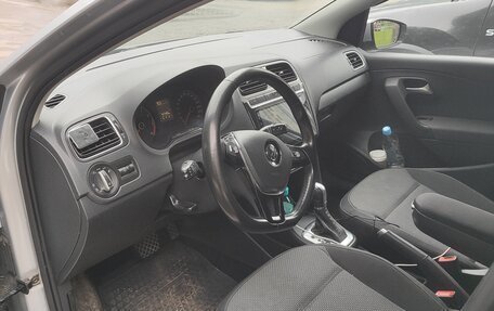 Volkswagen Polo VI (EU Market), 2018 год, 1 050 000 рублей, 2 фотография