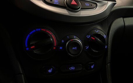 Hyundai Solaris II рестайлинг, 2014 год, 1 090 000 рублей, 11 фотография