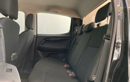 Isuzu D-Max II, 2017 год, 1 790 000 рублей, 16 фотография