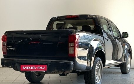 Isuzu D-Max II, 2017 год, 1 790 000 рублей, 6 фотография