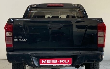 Isuzu D-Max II, 2017 год, 1 790 000 рублей, 7 фотография
