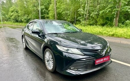 Toyota Camry, 2019 год, 2 450 000 рублей, 1 фотография