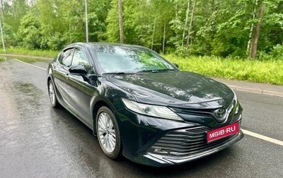Toyota Camry, 2019 год, 2 450 000 рублей, 1 фотография