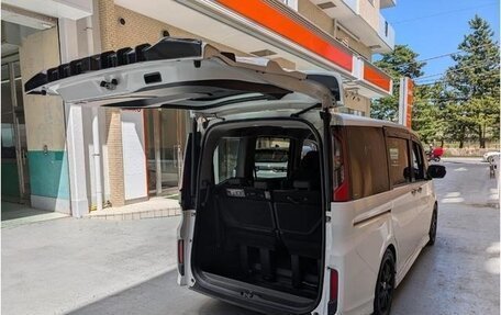 Honda Stepwgn IV, 2017 год, 1 543 000 рублей, 29 фотография