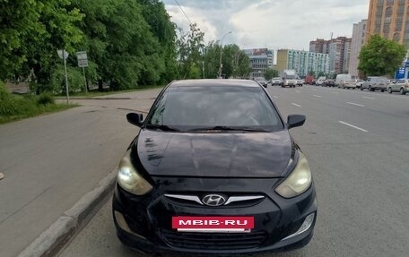 Hyundai Solaris II рестайлинг, 2011 год, 590 000 рублей, 8 фотография